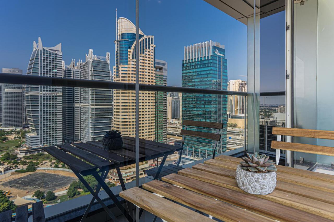 Higuests - Modern Studio With Incredible City Skyline View Dubai Luaran gambar