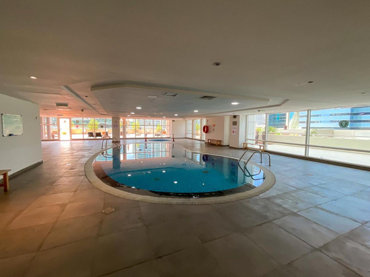 Higuests - Modern Studio With Incredible City Skyline View Dubai Luaran gambar